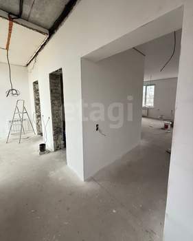 Дом 210м², 3-этажный, участок 5 сот.  