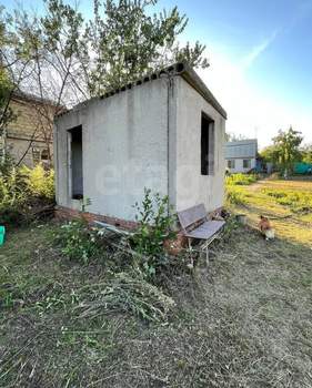 Дом 20м&sup2;, 2-этажный, участок 18 сот.  