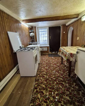 Дом 69м&sup2;, 3-этажный, участок 3 сот.  