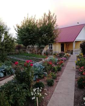 Дом 230м², 2-этажный, участок 9 сот.  