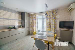 Дом 207м&sup2;, 3-этажный, участок 4 сот.  