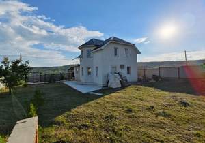 Дом 170м², 2-этажный, участок 9 сот.  