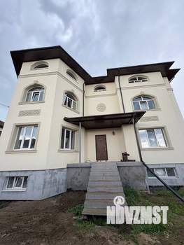 Коттедж 575м², 4-этажный, участок 10 сот.  