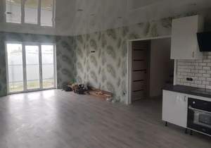 Дом 90м&sup2;, 2-этажный, участок 6 сот.  