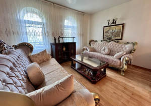 Дом 450м², 3-этажный, участок 6 сот.  