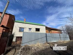Коттедж 226м², 2-этажный, участок 6 сот.  