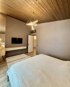 Дом 154м&sup2;, 1-этажный, участок 8 сот.  