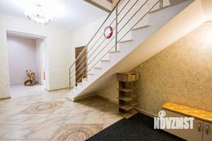 Дом 396м&sup2;, 2-этажный, участок 8 сот.  