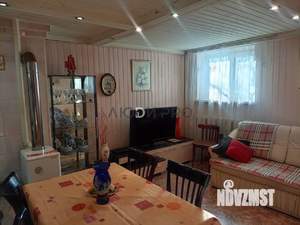 Дом 60м&sup2;, 2-этажный, участок 3 сот.  