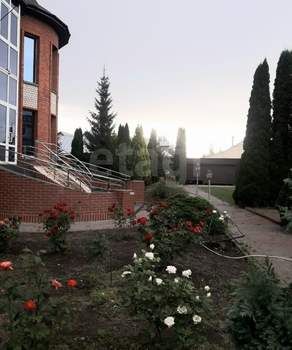 Дом 584м², 4-этажный, участок 33 сот.  