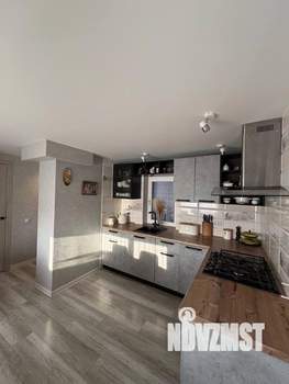 Дом 185м&sup2;, 2-этажный, участок 6 сот.  