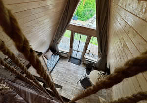 Дом 18м², 2-этажный, участок 2 сот.  