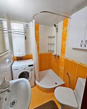 Дом 74м&sup2;, 2-этажный, участок 8 сот.  