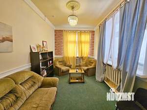 Дом 592м&sup2;, 2-этажный, участок 10 сот.  