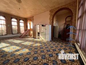 Дом 368м², 3-этажный, участок 14 сот.  