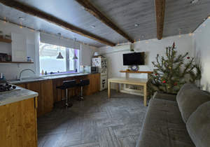 Дом 84м&sup2;, 2-этажный, участок 6 сот.  