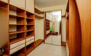 Дом 700м², 2-этажный, участок 12 сот.  