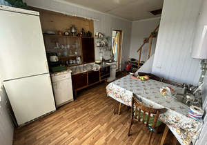 Дом 30м&sup2;, 2-этажный, участок 6 сот.  