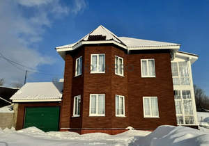 Дом 180м&sup2;, 2-этажный, участок 37 сот.  