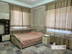 Дом 220м², 2-этажный, участок 6 сот.  