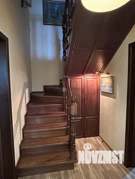 Дом 150м², 2-этажный, участок 10 сот.  