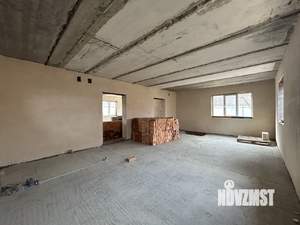 Дом 180м², 2-этажный, участок 5 сот.  