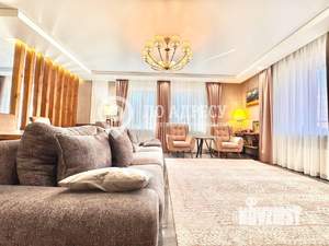 Дом 450м², 3-этажный, участок 15 сот.  