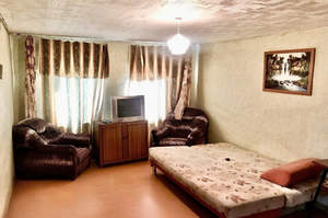 Дом 80м&sup2;, 2-этажный, участок 6 сот.  