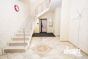 Дом 396м&sup2;, 2-этажный, участок 8 сот.  