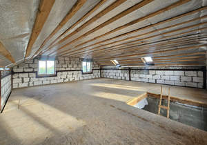 Дом 176м&sup2;, 2-этажный, участок 6 сот.  