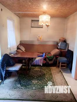 Дом 40м&sup2;, 2-этажный, участок 5 сот.  