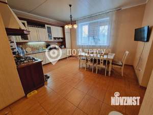 Дом 140м&sup2;, 2-этажный, участок 3 сот.  