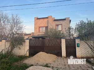 Коттедж 267м&sup2;, 3-этажный, участок 10 сот.  