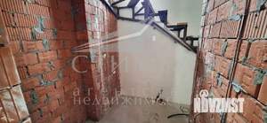 Дом 102м&sup2;, 2-этажный, участок 3 сот.  