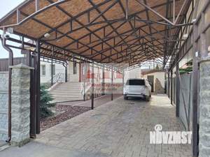 Коттедж 373м&sup2;, 2-этажный, участок 10 сот.  