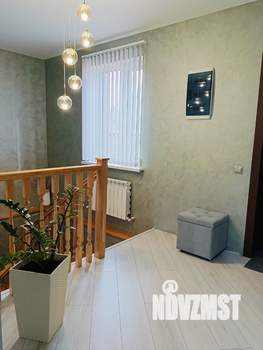 Коттедж 240м&sup2;, 3-этажный, участок 5 сот.  