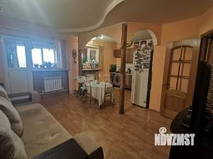 Дом 203м&sup2;, 3-этажный, участок 7 сот.  