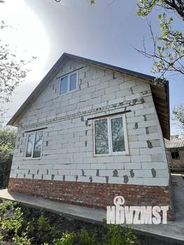 Дом 96м², 2-этажный, участок 6 сот.  