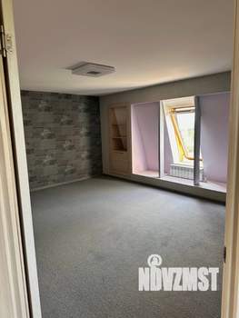 Коттедж 250м&sup2;, 3-этажный, участок 9 сот.  