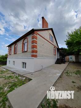 Дом 175м&sup2;, 3-этажный, участок 4 сот.  