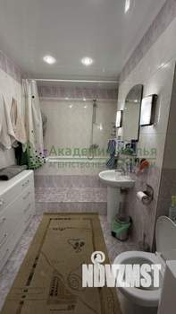 Коттедж 326м², 3-этажный, участок 15 сот.  