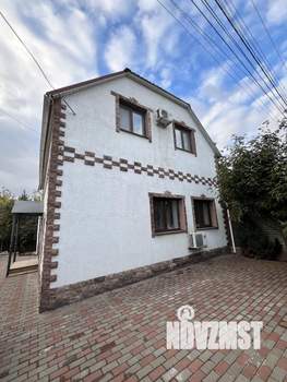 Дом 164м&sup2;, 3-этажный, участок 2 сот.  