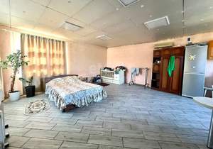 Дом 100м², 3-этажный, участок 10 сот.  