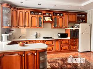 Коттедж 480м², 2-этажный, участок 2 сот.  