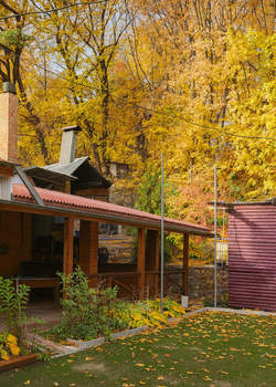 Дом 230м², 2-этажный, участок 10 сот.  