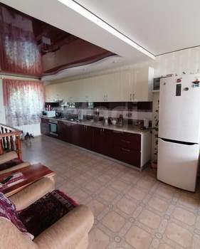 Дом 185м&sup2;, 2-этажный, участок 7 сот.  