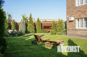 Коттедж 250м&sup2;, 2-этажный, участок 9 сот.  