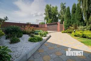 Коттедж 340м², 2-этажный, участок 24 сот.  