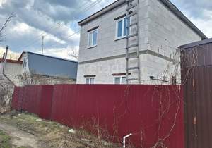 Дом 80м&sup2;, 2-этажный, участок 5 сот.  