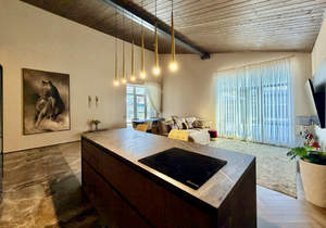 Дом 154м&sup2;, 1-этажный, участок 8 сот.  